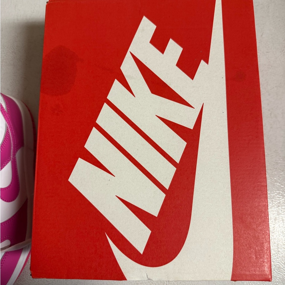 Nike Dunk Low GS White Laser Fuchsia Youth 5Y Women 6.5 NWT - Picture 9 of 10